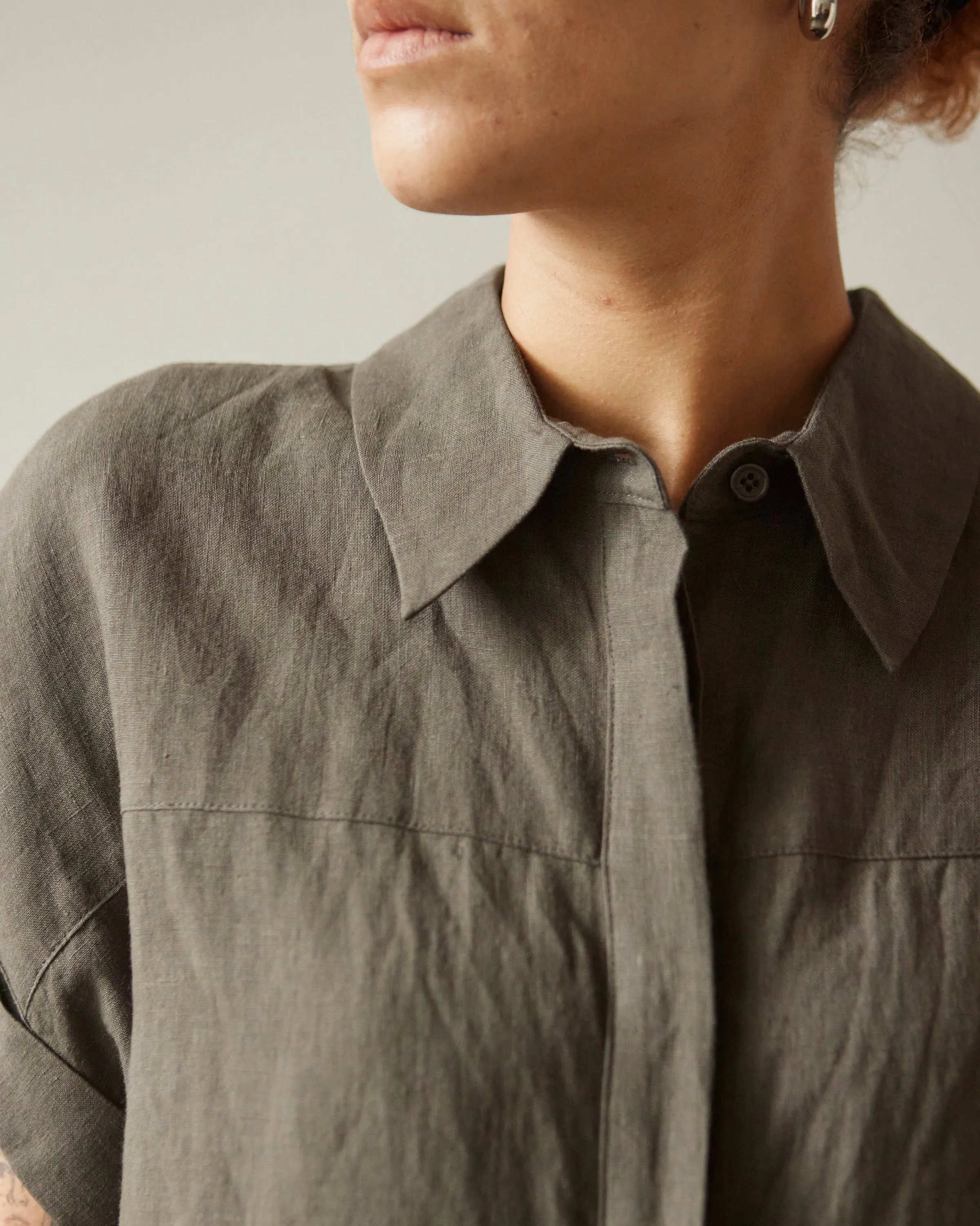 7115 Linen Maxi Shirtdress, Dark Oak