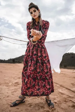 Long Dress With Collar