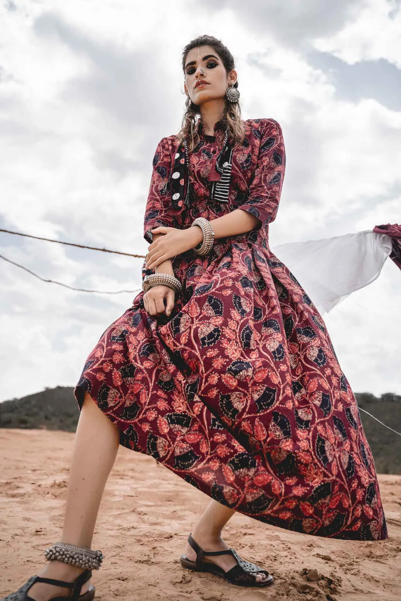 Long Dress With Collar