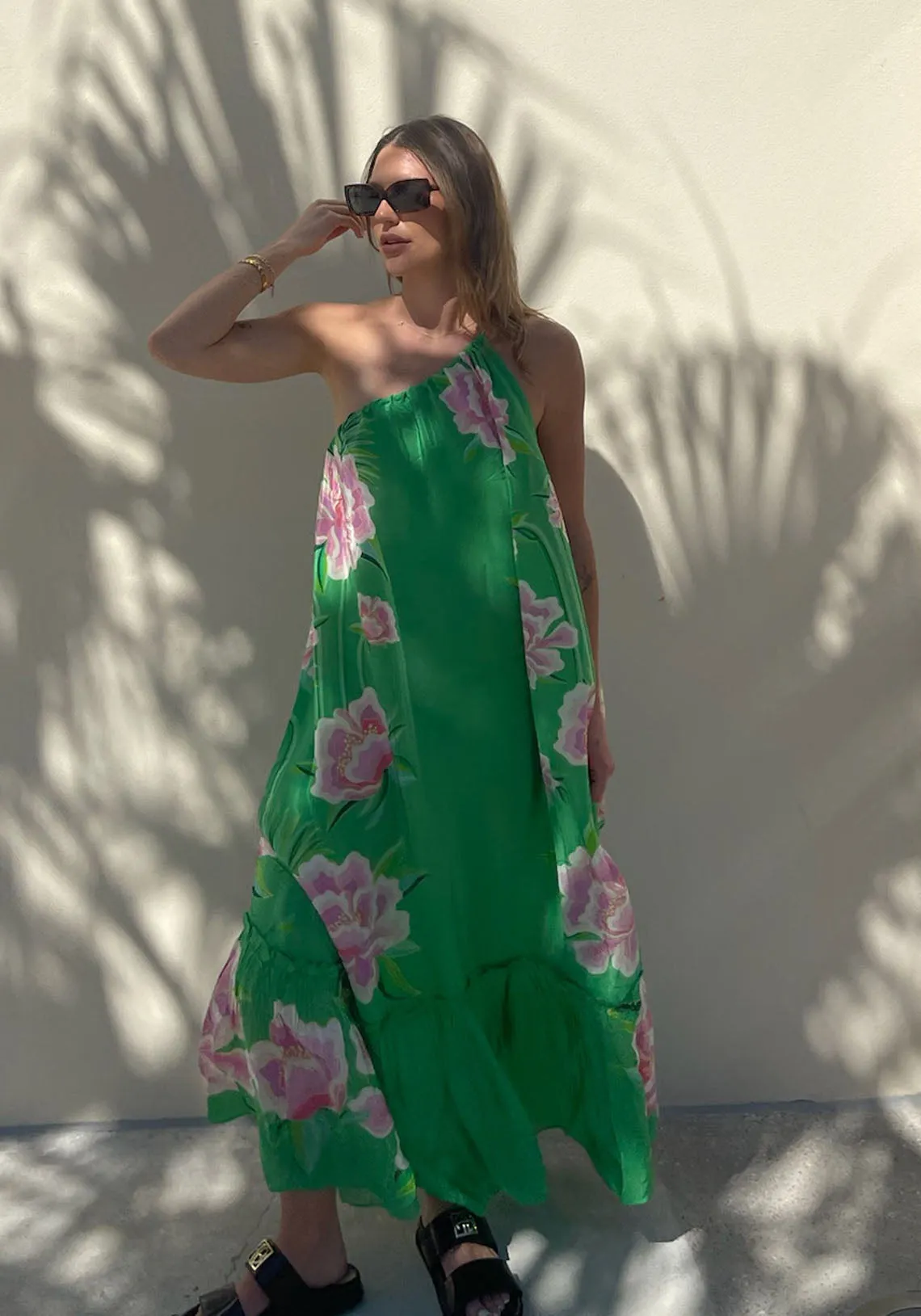 Pre-Order | FLORAL VIBING GREEN MAXI DRESS
