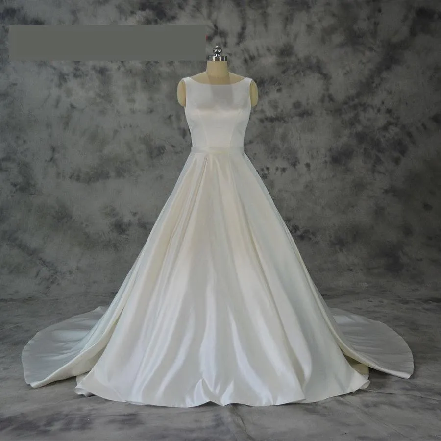Simple and Elegant Satin Dress with Pocket Classic Wedding Gown