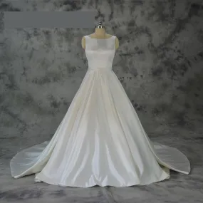 Simple and Elegant Satin Dress with Pocket Classic Wedding Gown