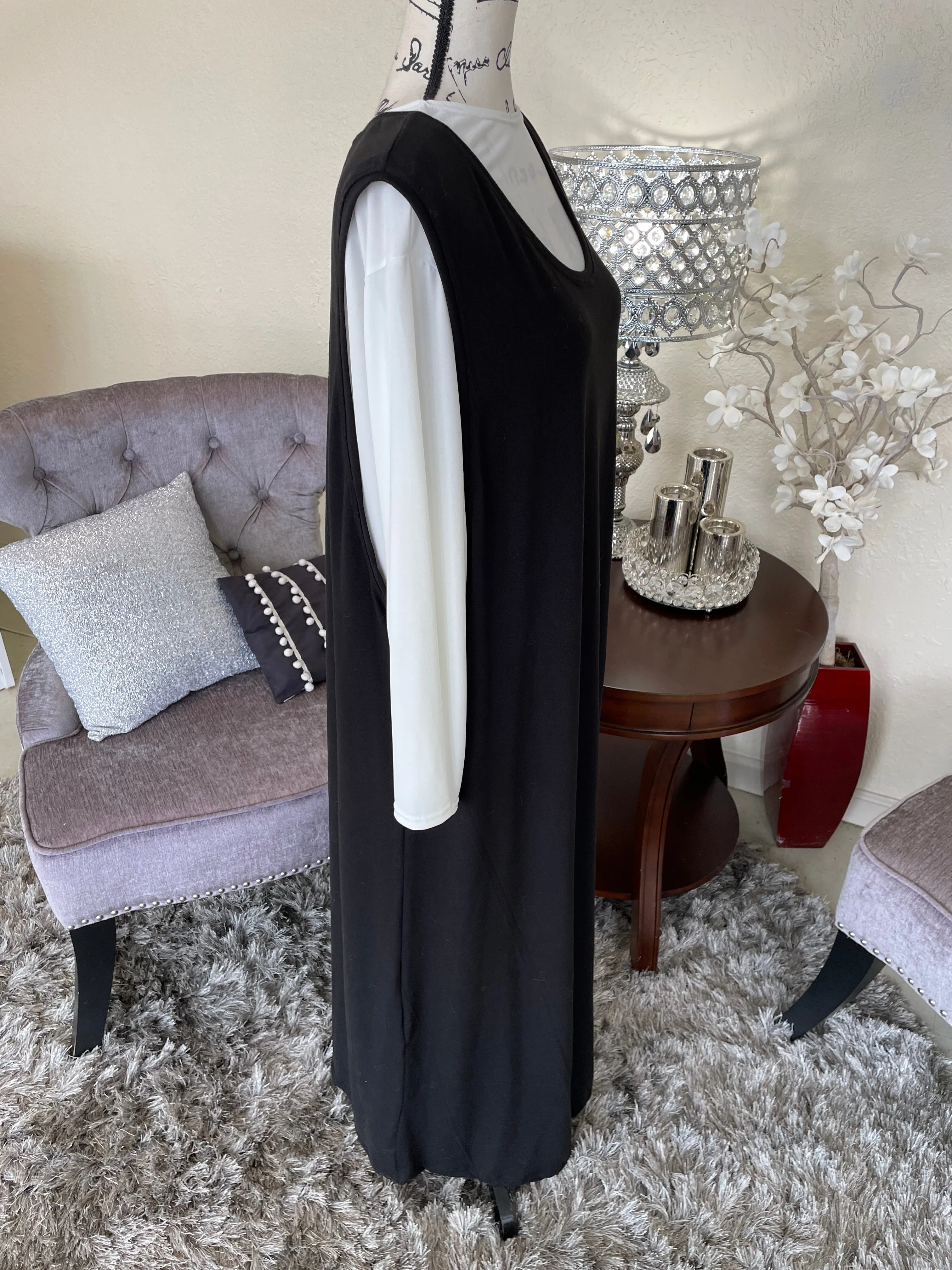 Sleeveless Black Jersey Knit Dress/Jumper