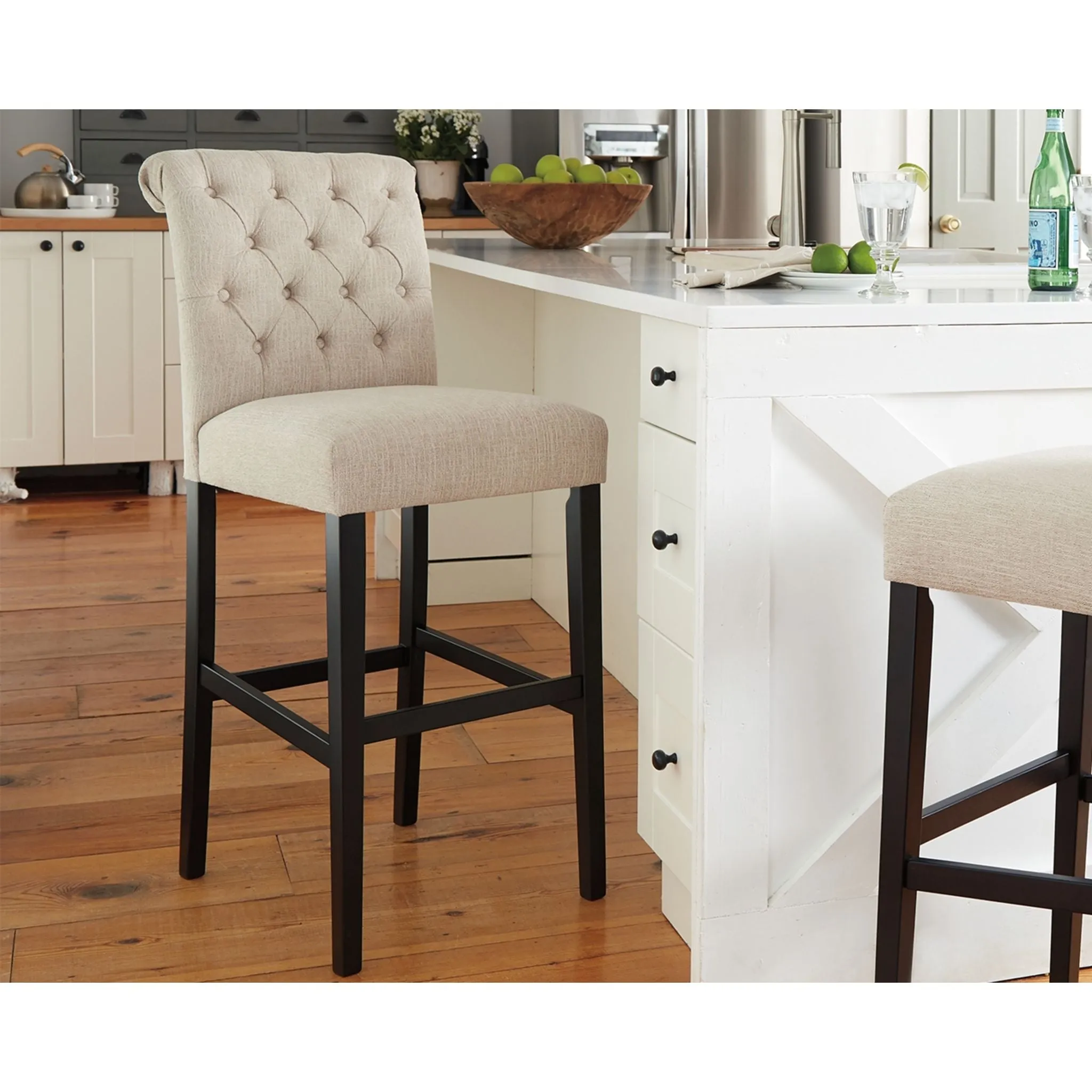 Tripton Bar Stool - Linen - (D530-130)